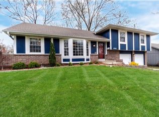 9304 W 81st Ter, Overland Park, KS 66204