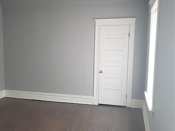 4th image of 1545 Ferguson Ave