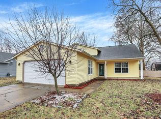 113 Suncrest Dr, Greenwood, IN 46143