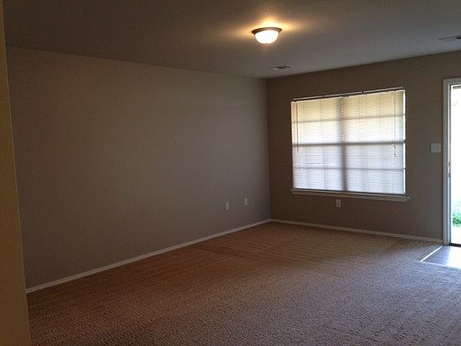 2nd image of 39 Camily Ct