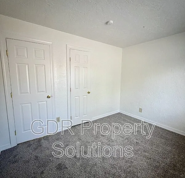 3529 Ross Ave SE — Photo 30