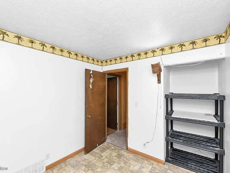 9117 Wilverne Dr — Photo 30