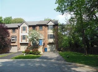 68 River Woods Dr, Wilmington, DE 19809