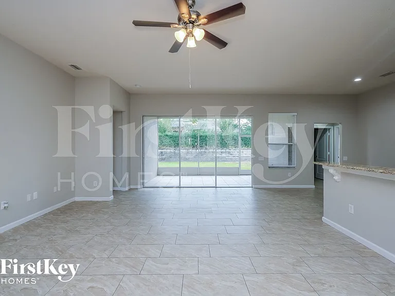 2018 Heartland Cir — Photo 2