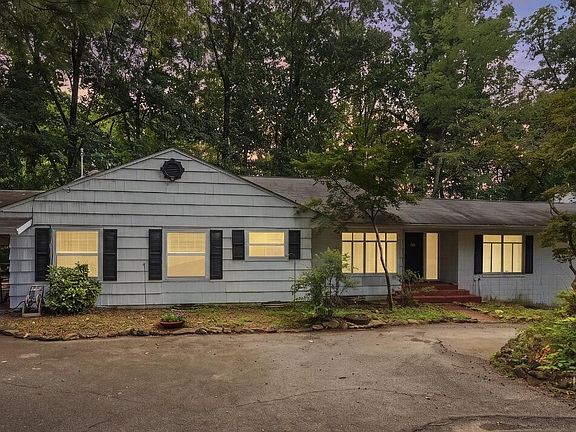 4th image of 124 Orchard Cir