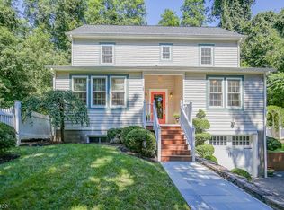 564 River Rd, Chatham, NJ 07928