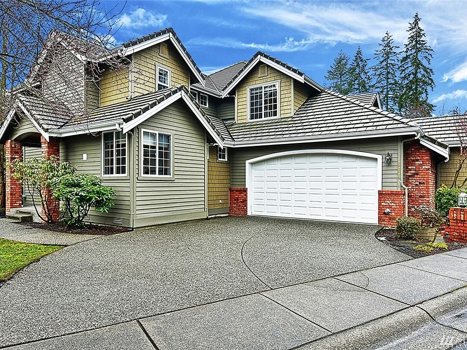 1st image of 15604 Country Club Dr #A