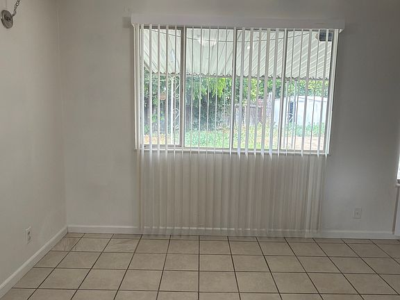 4th image of 3547 N Lafayette Ave