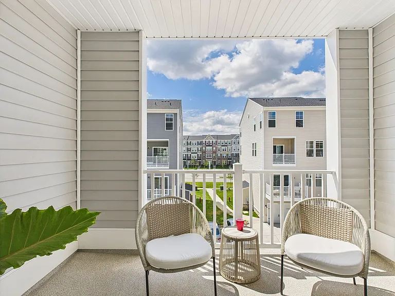 642 Brookwood Glen Ter #B — Photo 18