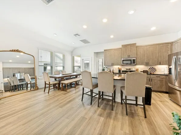 1617 Craftsman, New Braunfels, TX 78132