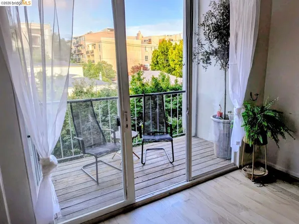 365 Perkins St APT 201, Oakland, CA 94610