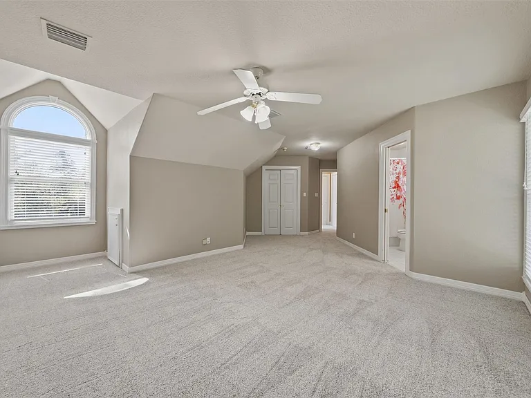 13714 Gainesway Dr — Photo 29