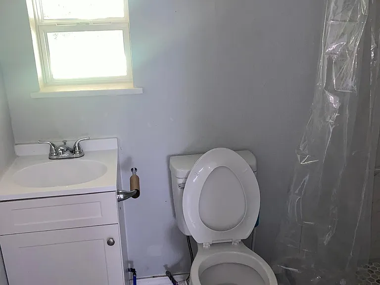 213 Sanders Ave — Photo 14