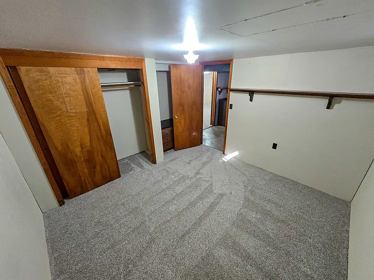 1605 Grand Ave — Photo 17