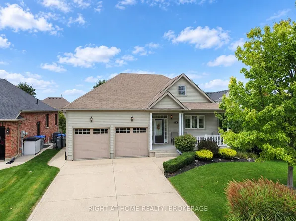 40 Stornoway Cres N, Huron East, ON N0K 1W0
