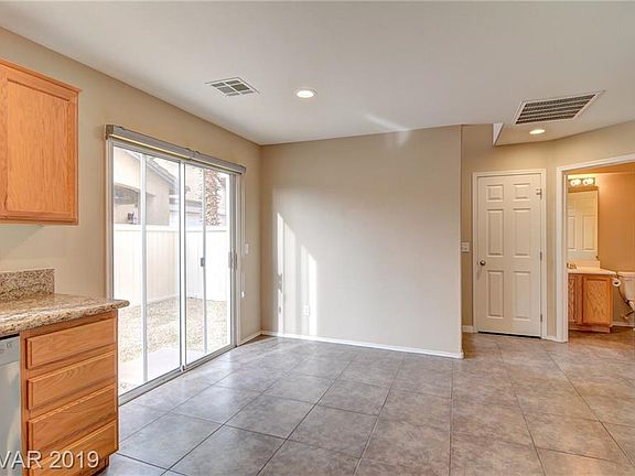 4th image of 7881 Warwickshire Way