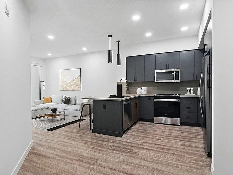 Post District Residences — Photo 30