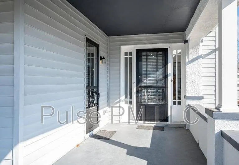 2730 Dakota Ave #B — Photo 5
