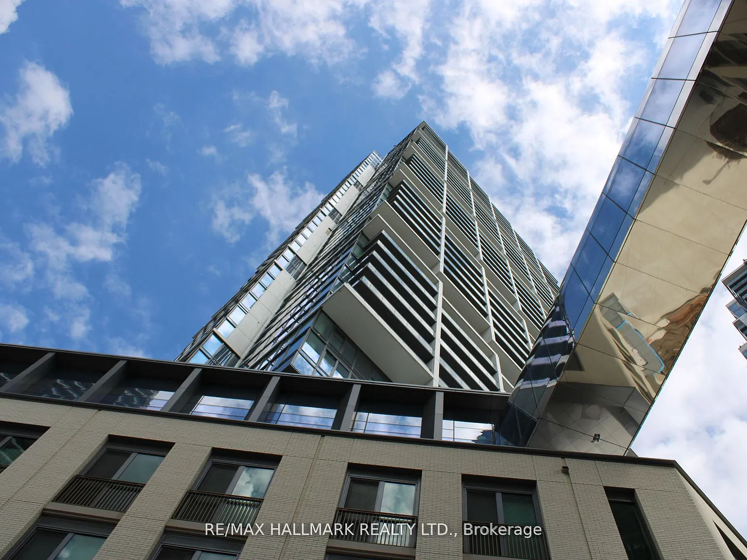 2 bed, $2,450 — Photo 3