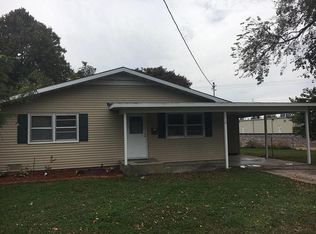 2416 E Bennett St, Springfield, MO 65804