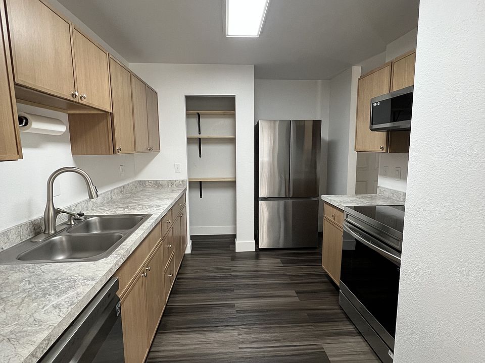 1st image of 3501 N Brocton Ave #2
