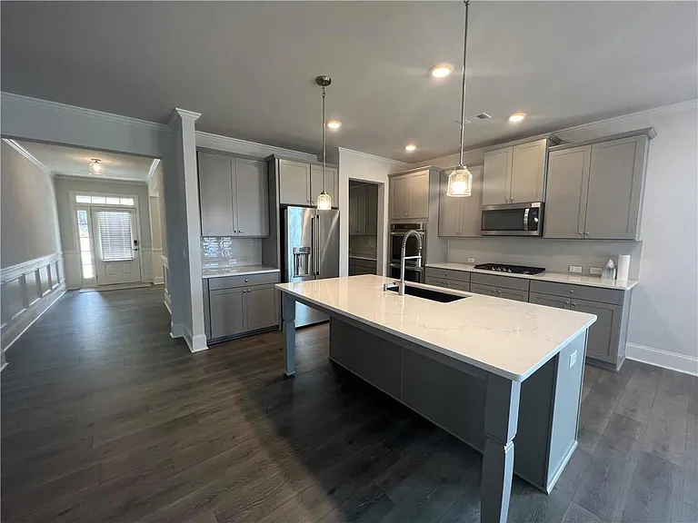 7214 Whitewater Dr — Photo 5