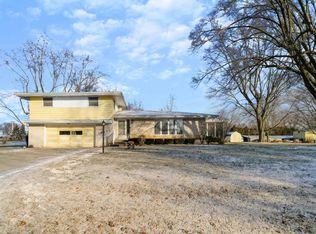 10111 Riverview Dr, Leo, IN 46765