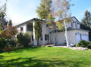 9417 Lark Sparrow Dr, Highlands Ranch, CO 80126