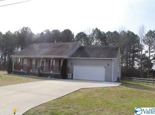 844 Junkins Rd, Guntersville, AL 35976