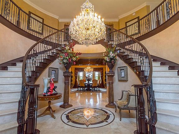 4th image of 7391 Zaharias Ct