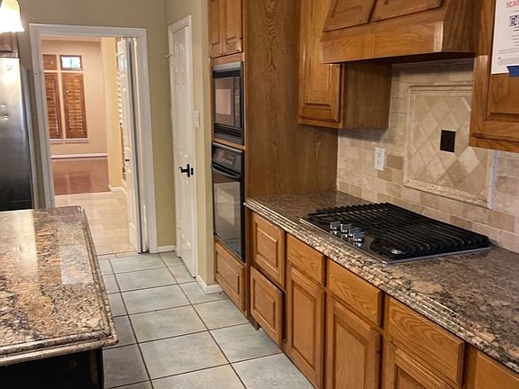 4th image of 23119 Winding Knoll Dr