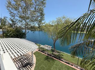 18 Lakeside Dr, Buena Park, CA 90621