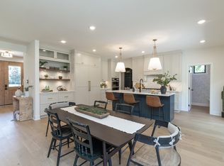 625 Ivy Falls Ave, Mendota Heights, MN 55118