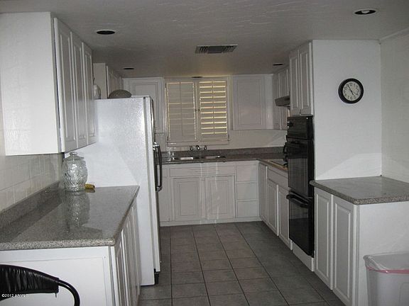 5th image of 1819 E 6th Ave