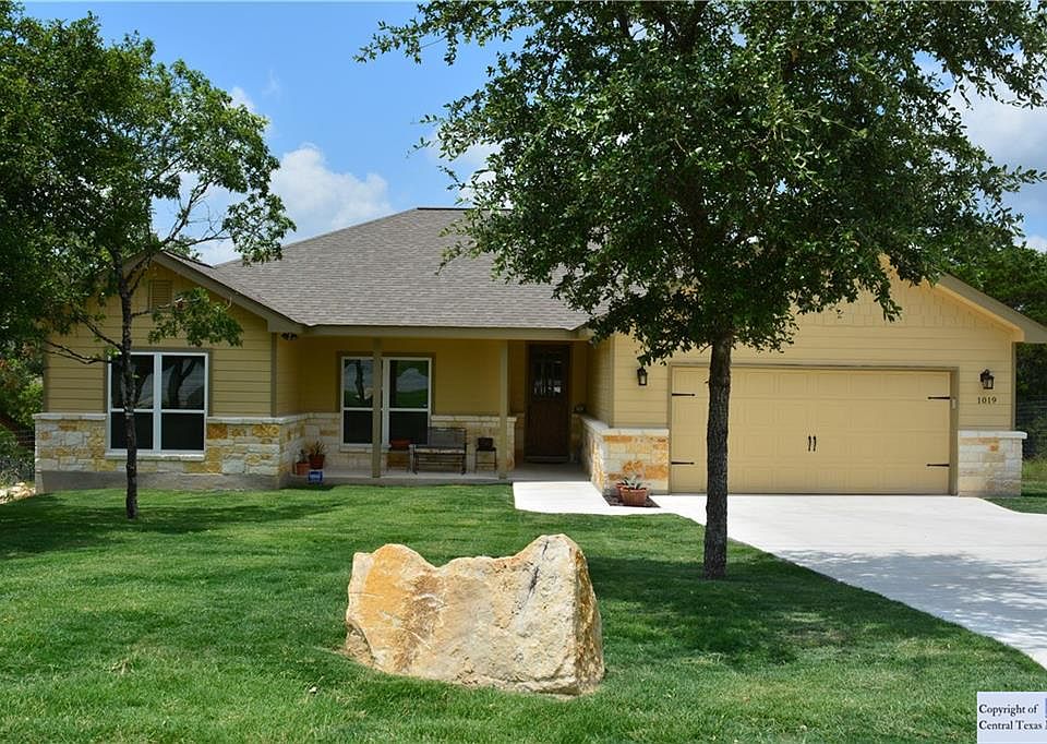 1st image of 1019 La Paloma Dr