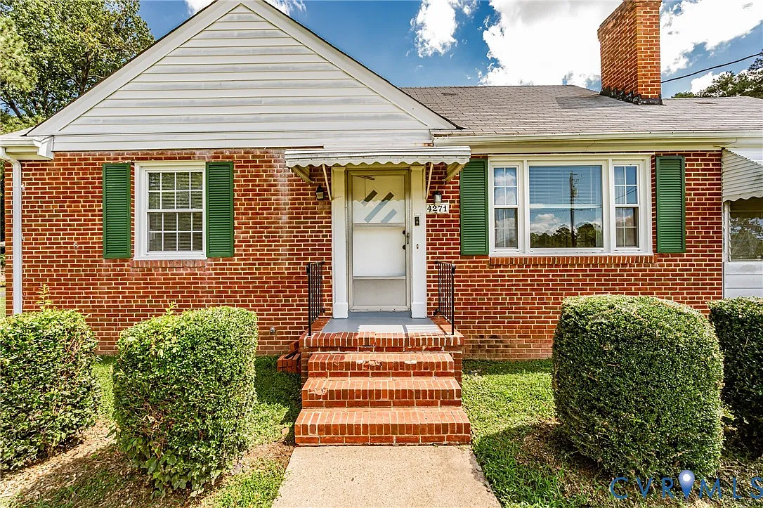 2 bed, 1.0 bath, 944 sqft, $2,045 — Photo 2