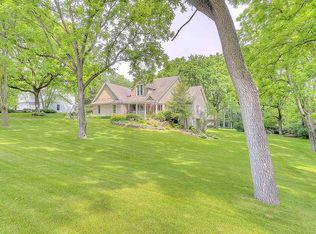 7578 Grace Dr, Roscoe, IL