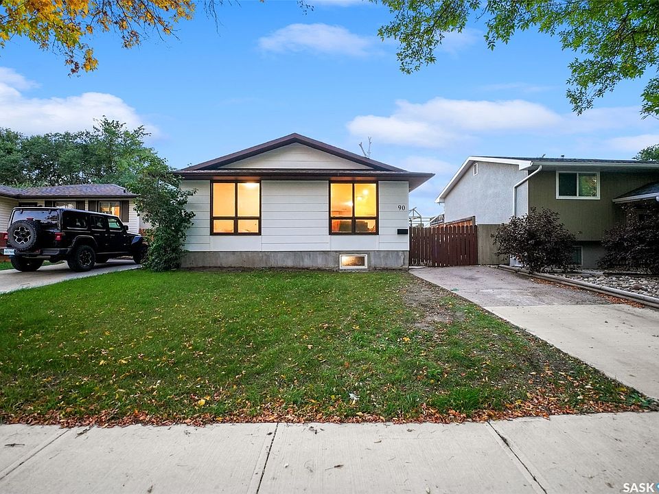 1st image of 90 Turner Crescent