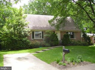 6807 Bluefield Ct, Springfield, VA 22152