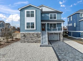 86 Bay Shore Dr, Toms River, NJ 08753