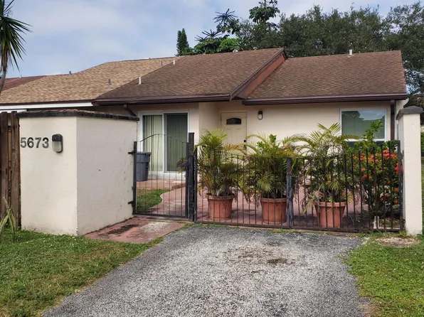 5673 Biscayne Drive, Greenacres, FL 33463