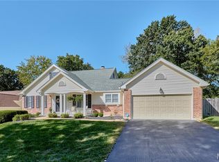 1843 Shadywood Ct, Chesterfield, MO 63017