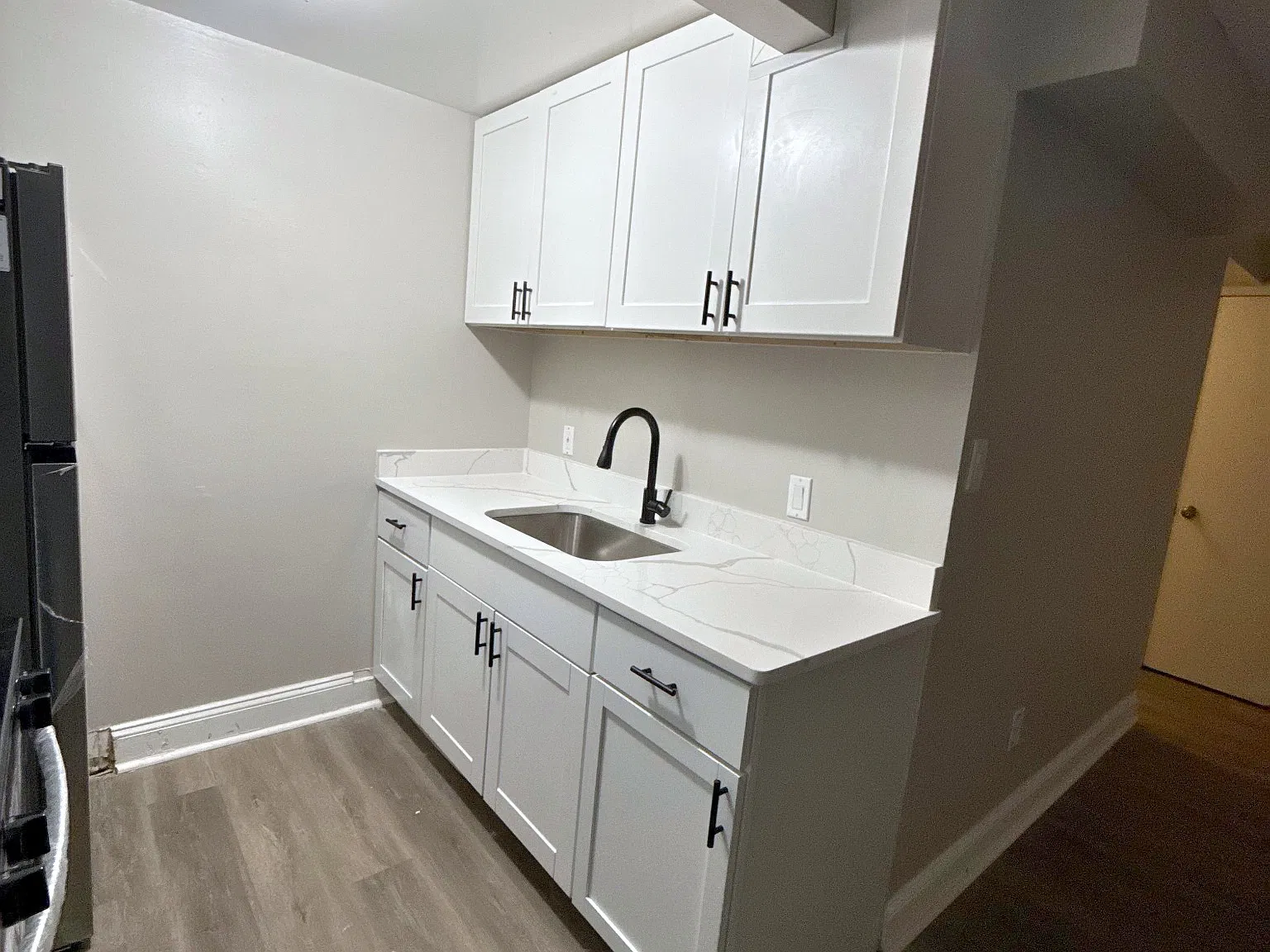 3 bed, 1174 sqft, $2,195 — Photo 3