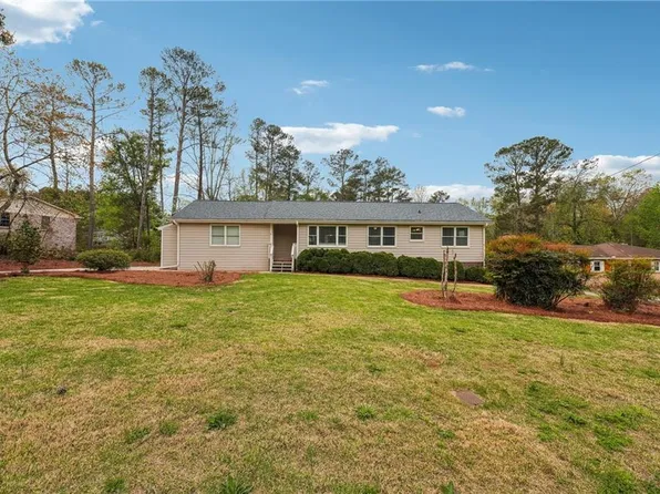 4151 Valley Wood Dr NW, Marietta, GA 30064