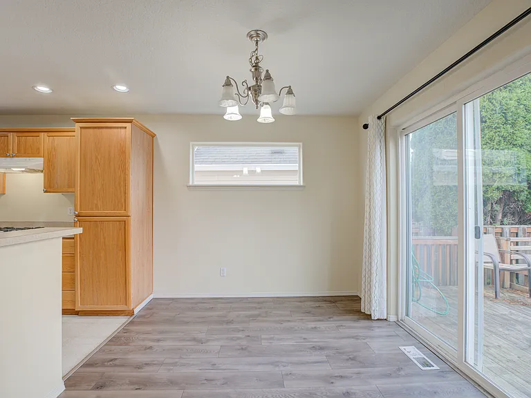 16833 NW Greyhawk Dr — Photo 8