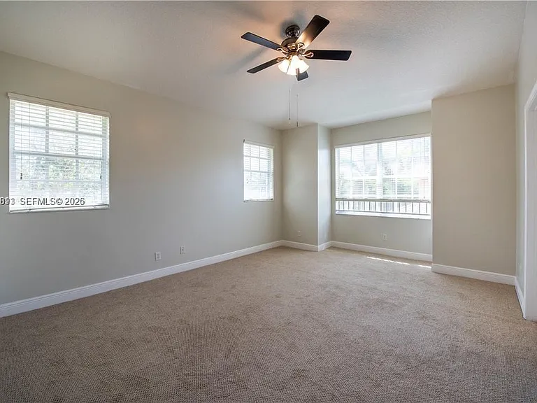 3371 Lakeside Dr #27 — Photo 16