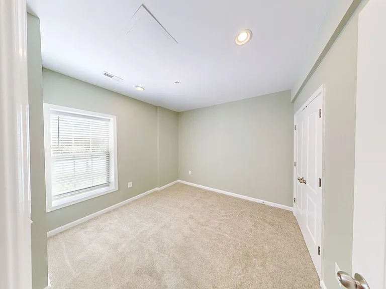2604 Brooke Grove Rd — Photo 21