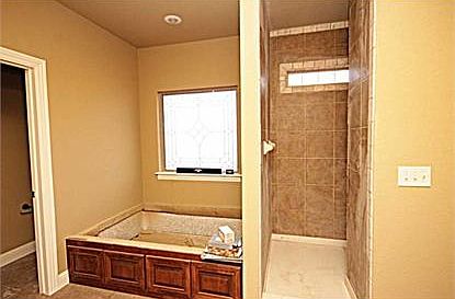 5th image of 4404 NE Green Creek Cv