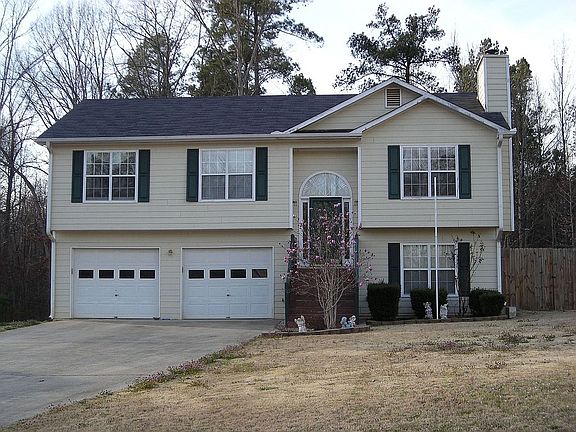 Spacious 3BD/2BA home in quiet cul-de-sac!