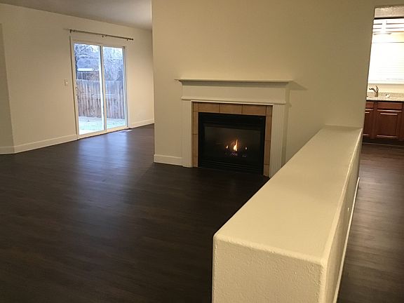 5th image of 2298 Penguin Dr